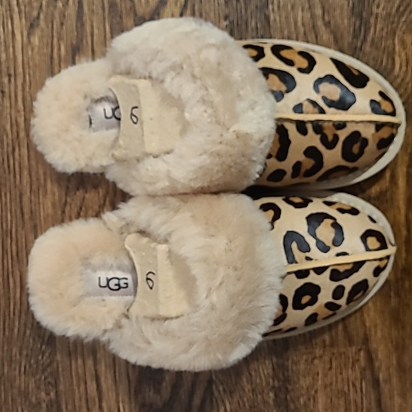 UGG scuffette ii slipper leopard, size 6 women's, new in box - Picture 2 of 11